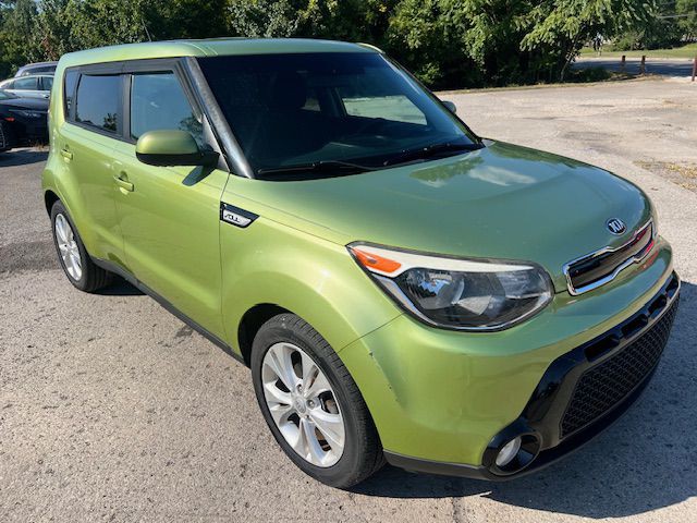 2016 Kia Soul Image 2