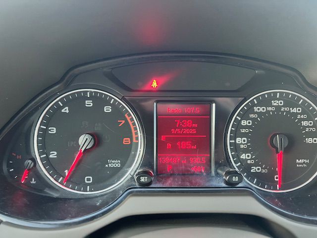2011 Audi Q5 Image 10