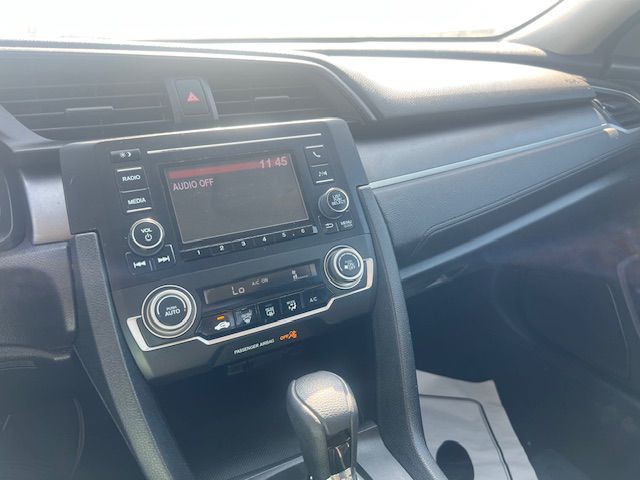 2017 Honda Civic Image 15