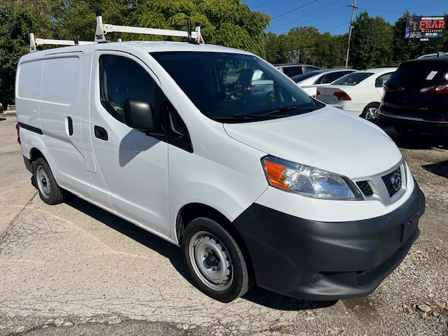 2014 Nissan NV200 Image 3