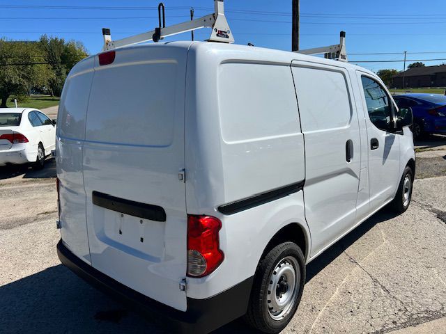 2014 Nissan NV200 Image 4