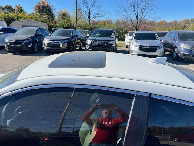 2017 Honda Civic Image 9