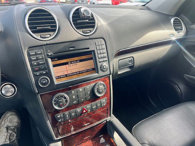 2011 Mercedes-Benz GL-Class Image 12