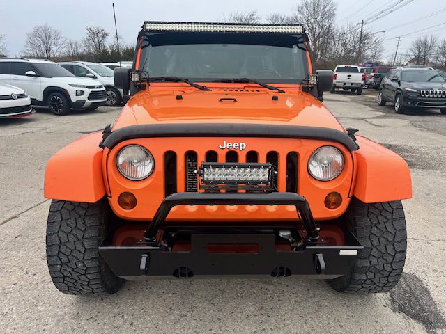 2012 Jeep Wrangler Unlimited Image 2