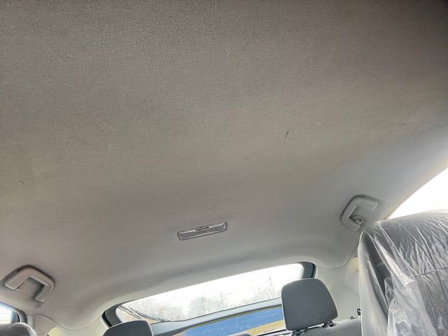 2010 Toyota Prius Image 15