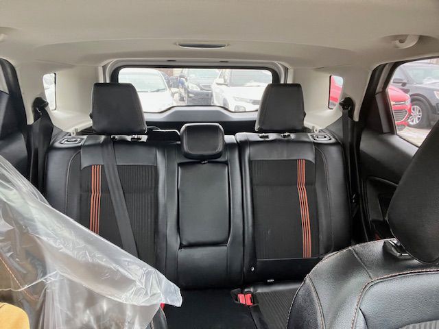 2018 Ford Econoline Image 5