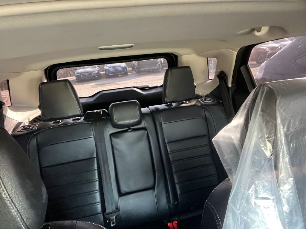 2018 Ford Econoline Image 12