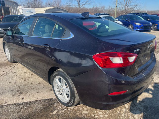 2016 Chevrolet Cruze Image 4