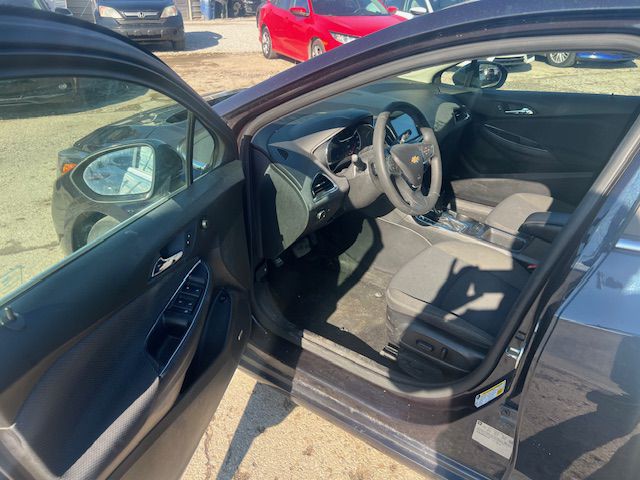 2016 Chevrolet Cruze Image 9