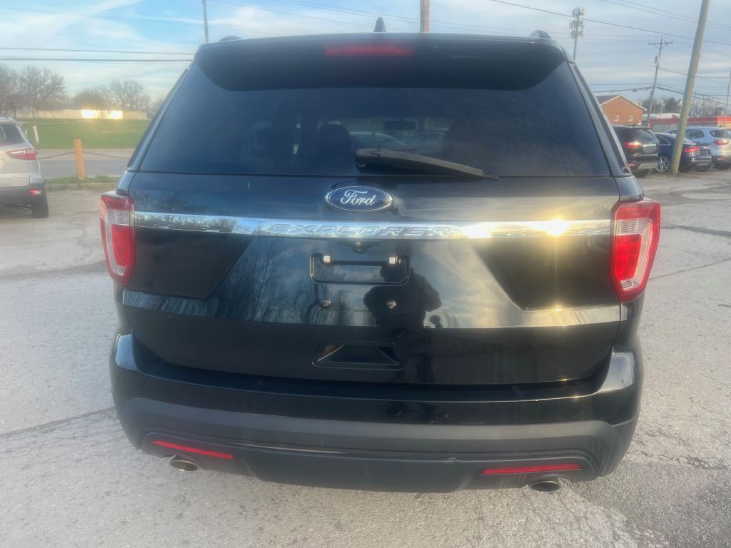 2017 Ford Explorer Image 5