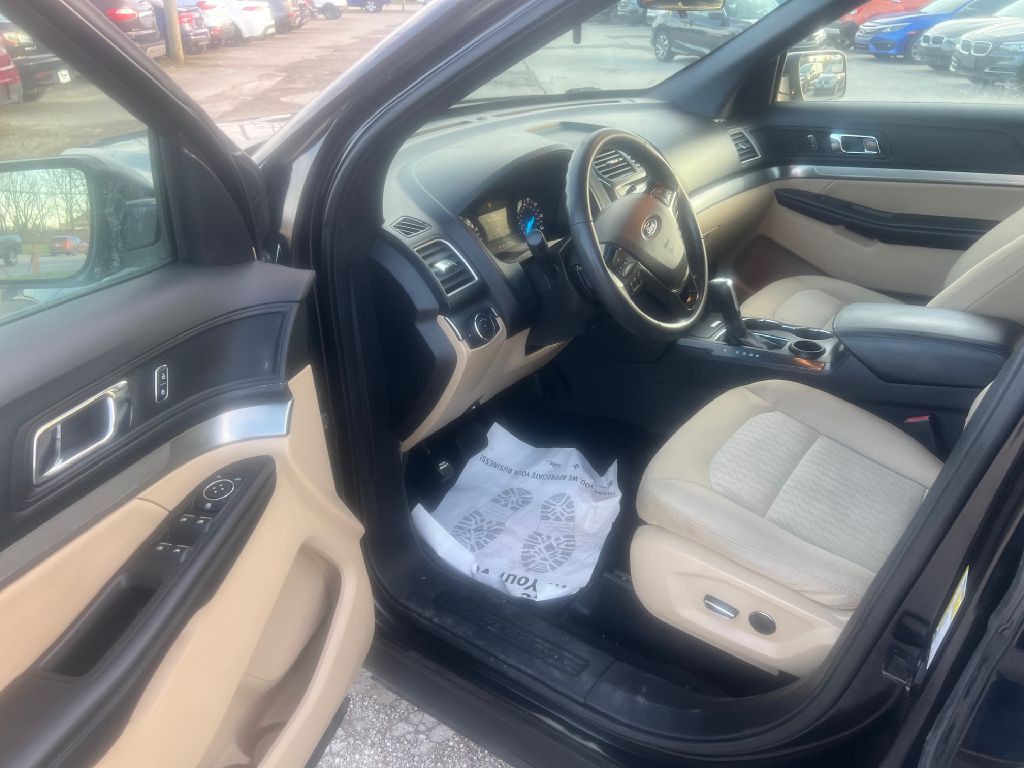 2017 Ford Explorer Image 11