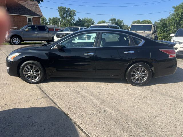 2015 Nissan Altima Image 7