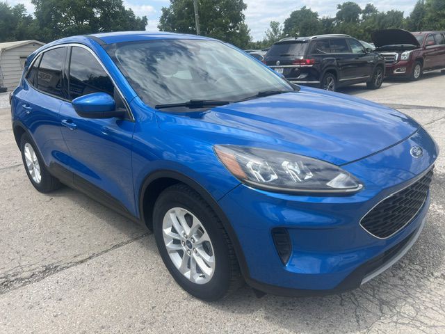 2020 Ford Escape Image 3
