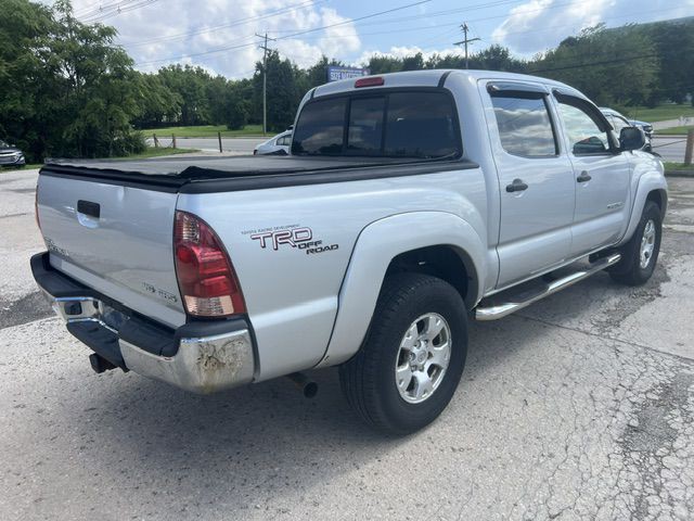 2005 Toyota Tacoma Image 4