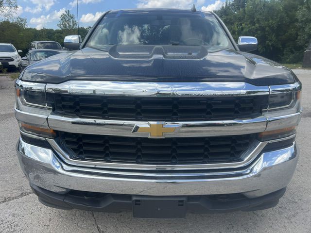 2018 Chevrolet Silverado 1500 Image 2