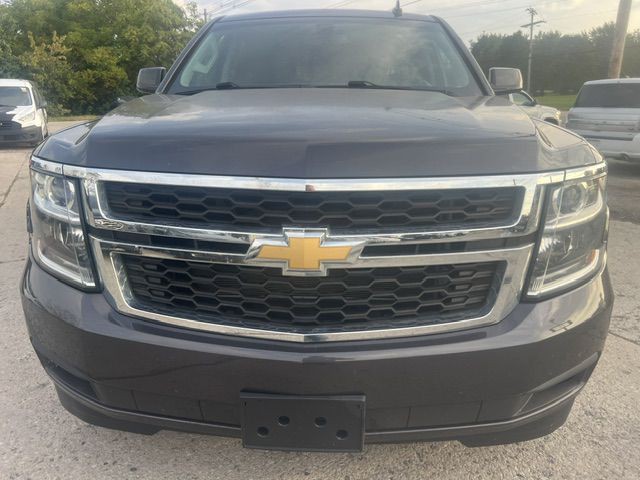 2015 Chevrolet Suburban Image 2