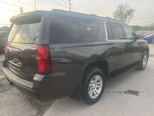 2015 Chevrolet Suburban Image 4