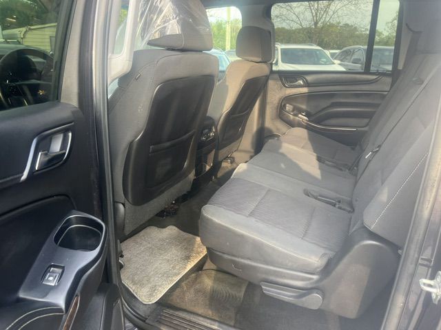 2015 Chevrolet Suburban Image 13