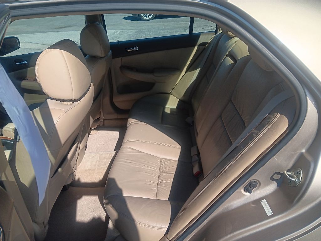 2003 Honda Accord Image 12
