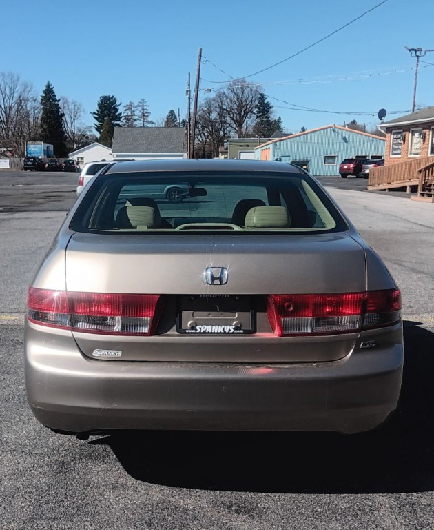 2003 Honda Accord Image 4