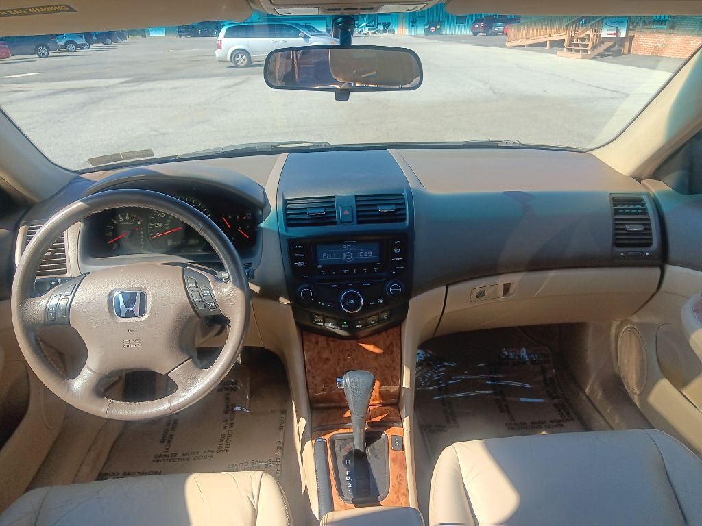 2003 Honda Accord Image 10