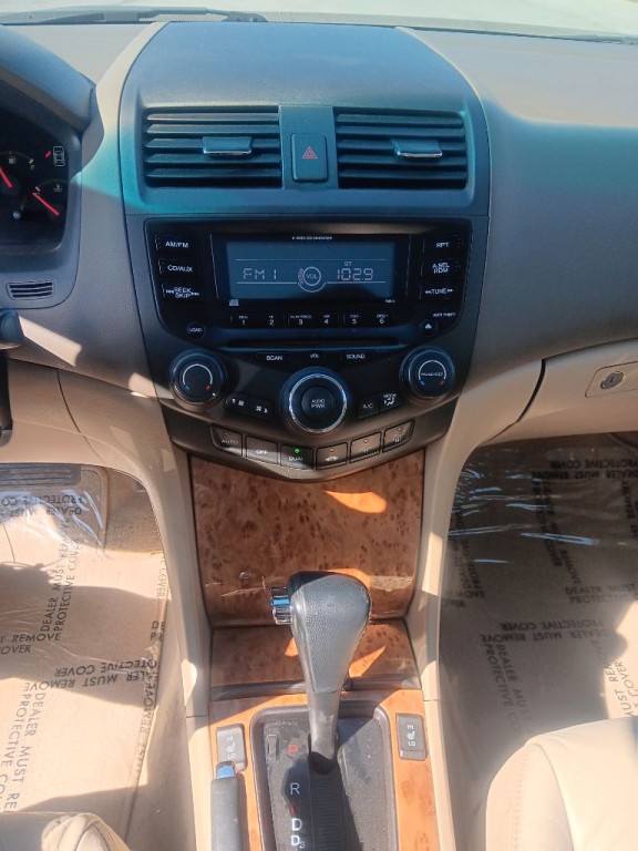 2003 Honda Accord Image 14