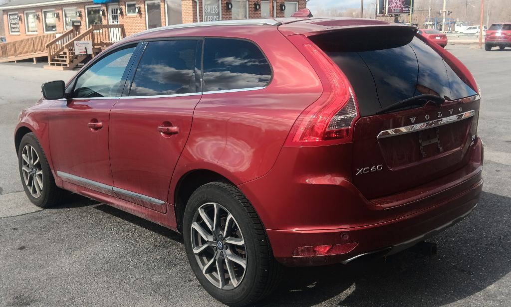 2016 Volvo XC60 Image 3