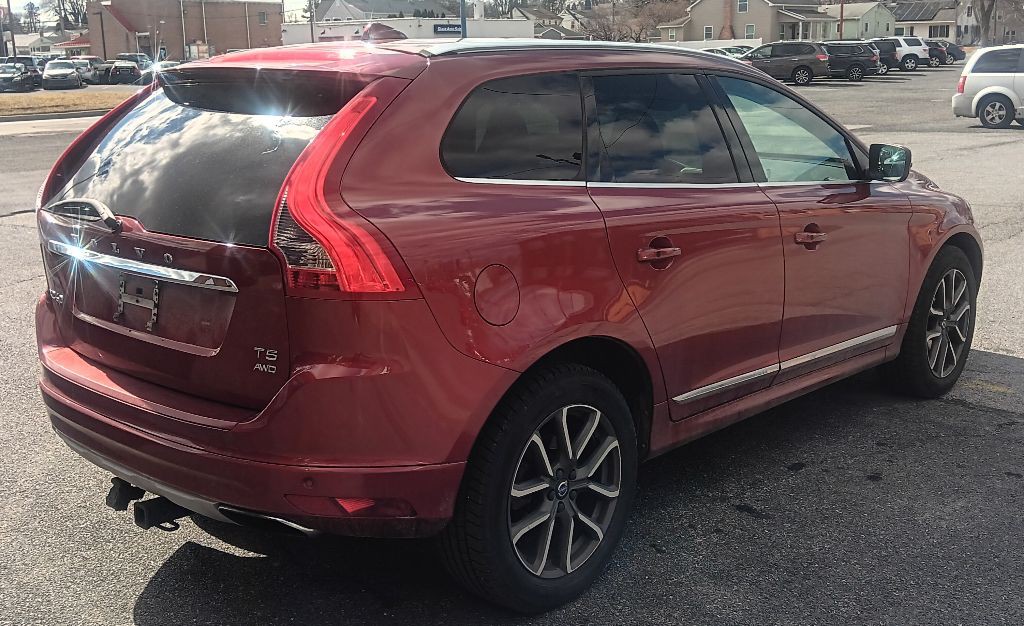 2016 Volvo XC60 Image 5