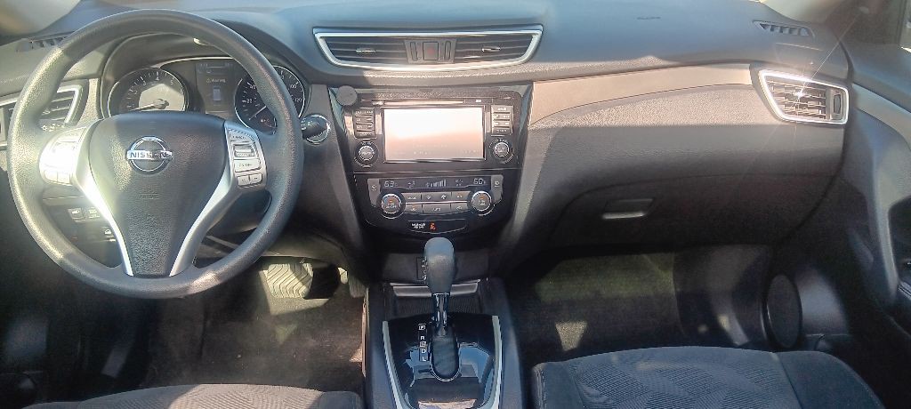 2015 Nissan Rogue Image 10