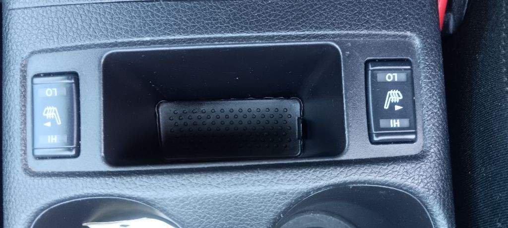 2015 Nissan Rogue Image 21