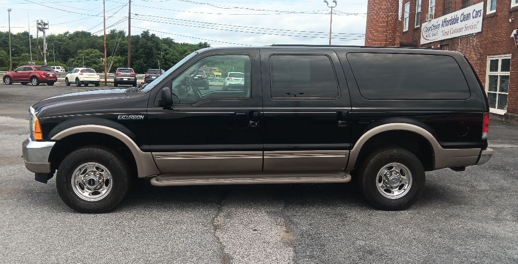 2000 Ford Excursion Image 2