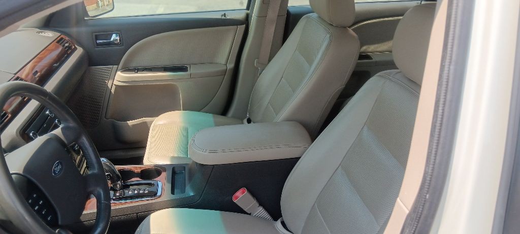 2008 Ford Taurus Image 11