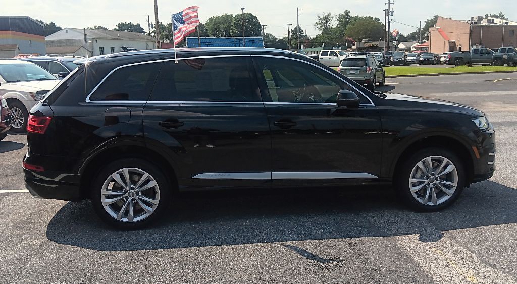 2017 Audi Q7 Image 16
