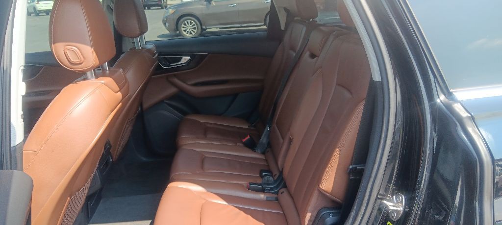 2017 Audi Q7 Image 18