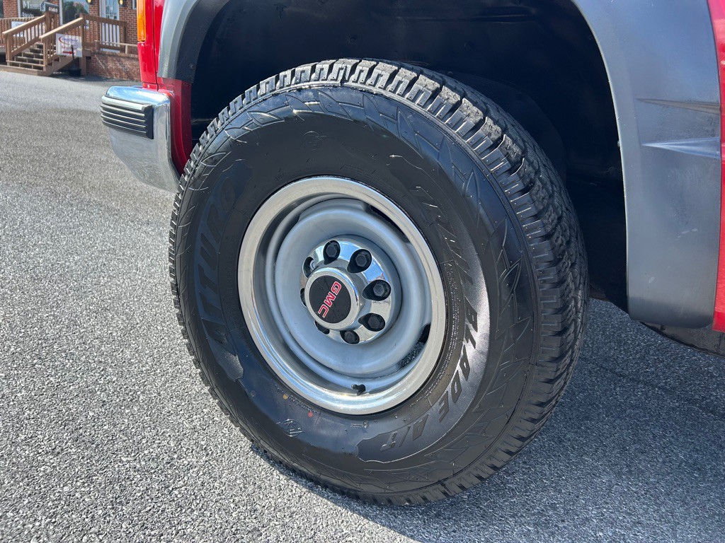 1999 GMC Sierra 3500 Image 9