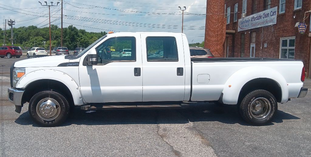 2015 Ford F-350 Image 2