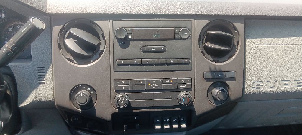 2015 Ford F-350 Image 11