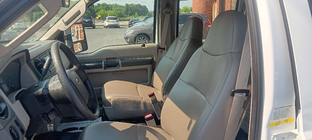 2008 Ford F-350 Image 11