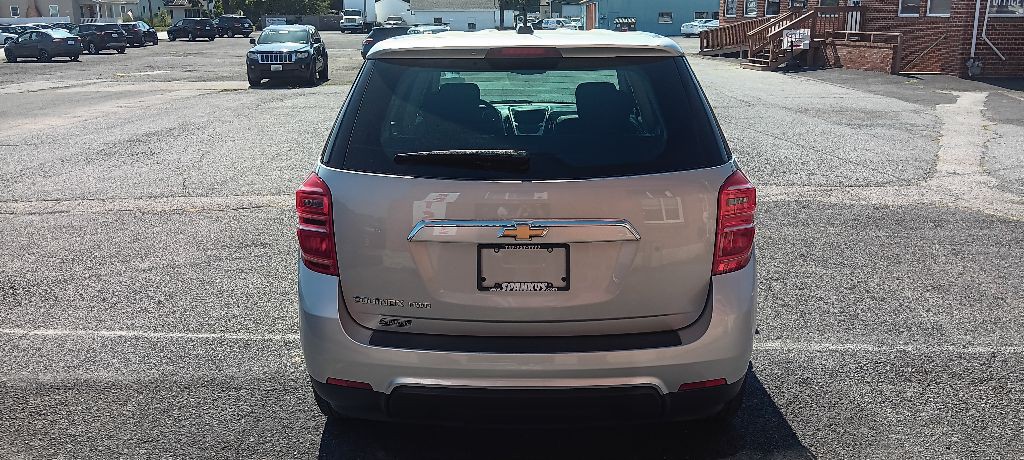 2017 Chevrolet Equinox Image 4