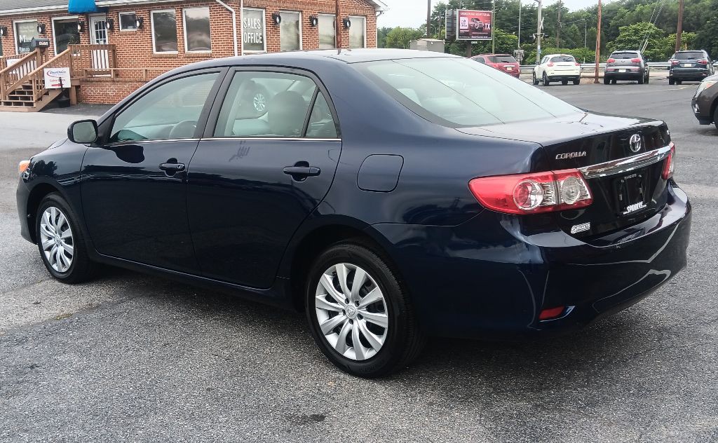 2013 Toyota Corolla Image 3