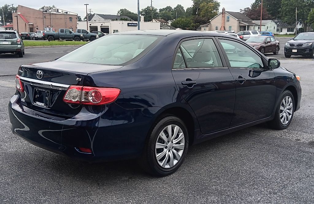 2013 Toyota Corolla Image 17