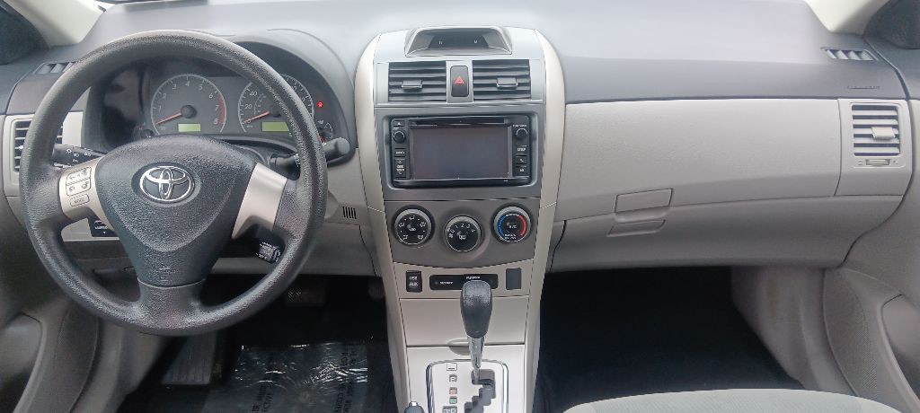 2013 Toyota Corolla Image 23