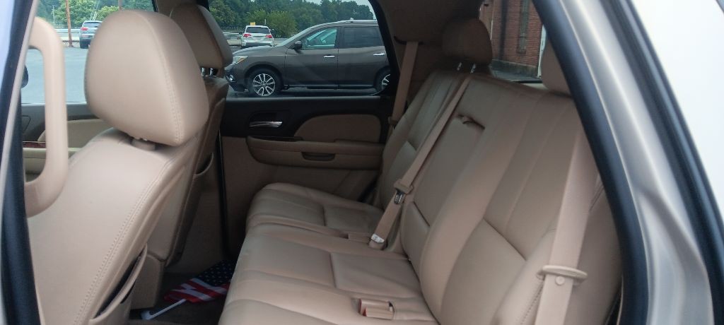 2009 GMC Yukon Image 11