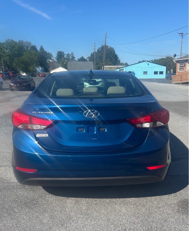 2016 Hyundai Elantra Image 4
