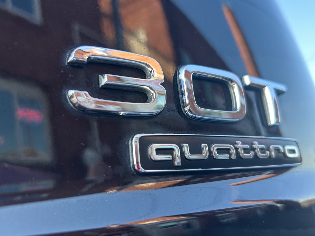 2018 Audi Q7 Image 16