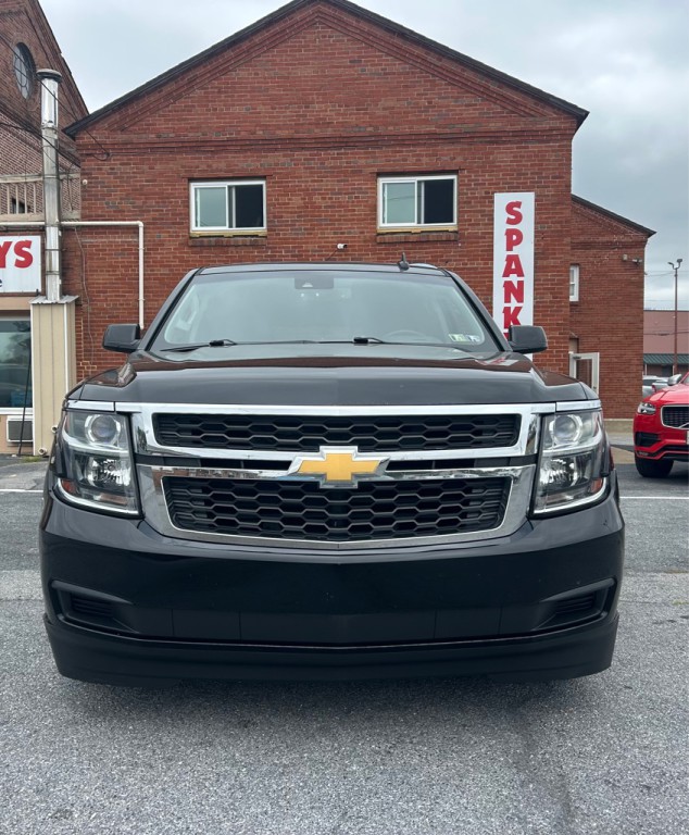 2017 Chevrolet Suburban Image 8