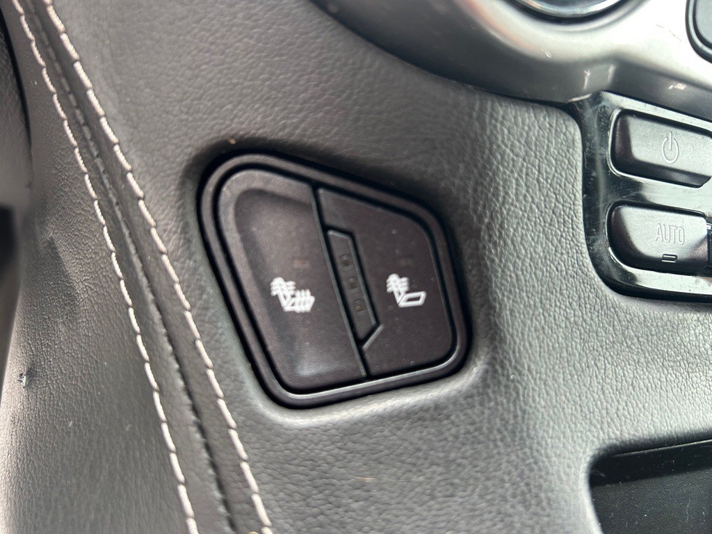 2017 Chevrolet Suburban Image 18