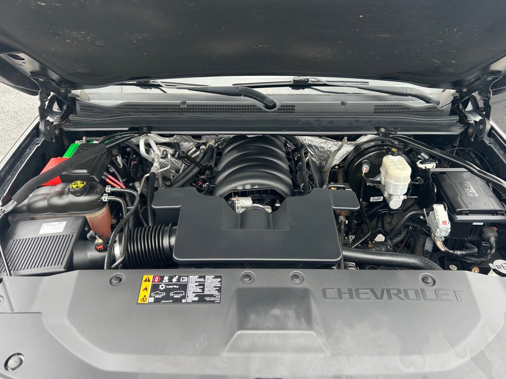 2017 Chevrolet Suburban Image 19