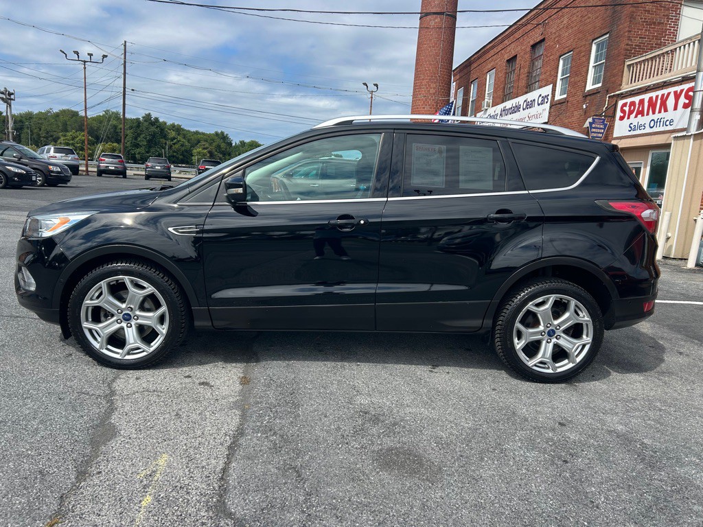 2017 Ford Escape Image 2