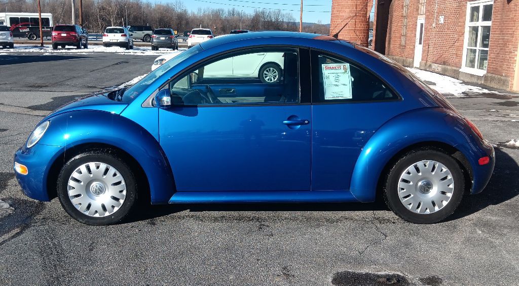 2004 Volkswagen Beetle Image 2